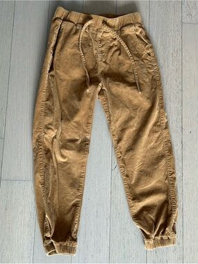 cute joggers
brand arizona jean co
size small
good condition